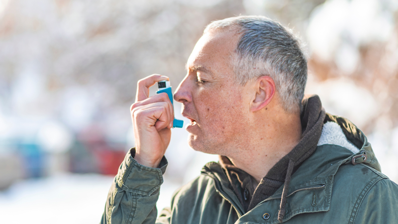 Chronische Erkrankungen sind sehr komplex und erfordern in der Regel eine langfristige und vor allem regelmäßige Behandlung. Disease-Management-Programme (DMP) sind spezielle Behandlungsprogramme, die chronisch Erkrankten dabei helfen sollen, ihre Lebensqualität trotz einer chronischen Erkrankung zu verbessern und zu erhalten.