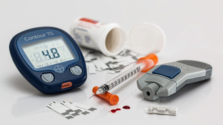 Beim Diabetes mellitus ist die dauerhaft gute Einstellung und Überwachung der Blutzuckerwerte sehr wichtig.